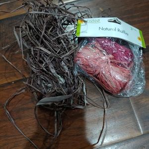 Natural raffia